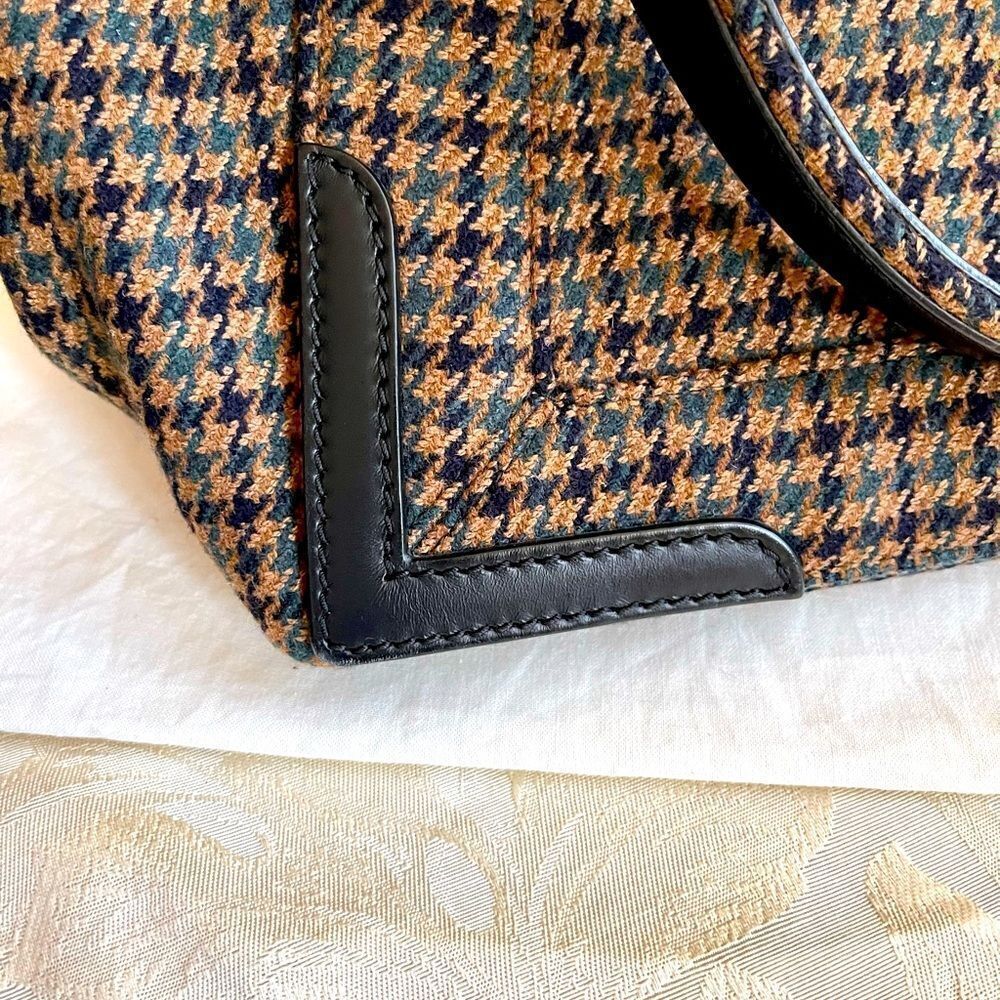 ‎Balenciaga Navy Cabas Wool Tote - Picture 7 of 13